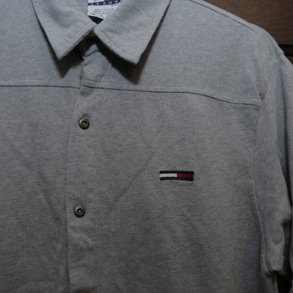 Tommy Hilfiger Button Up - Picture 3 of 5